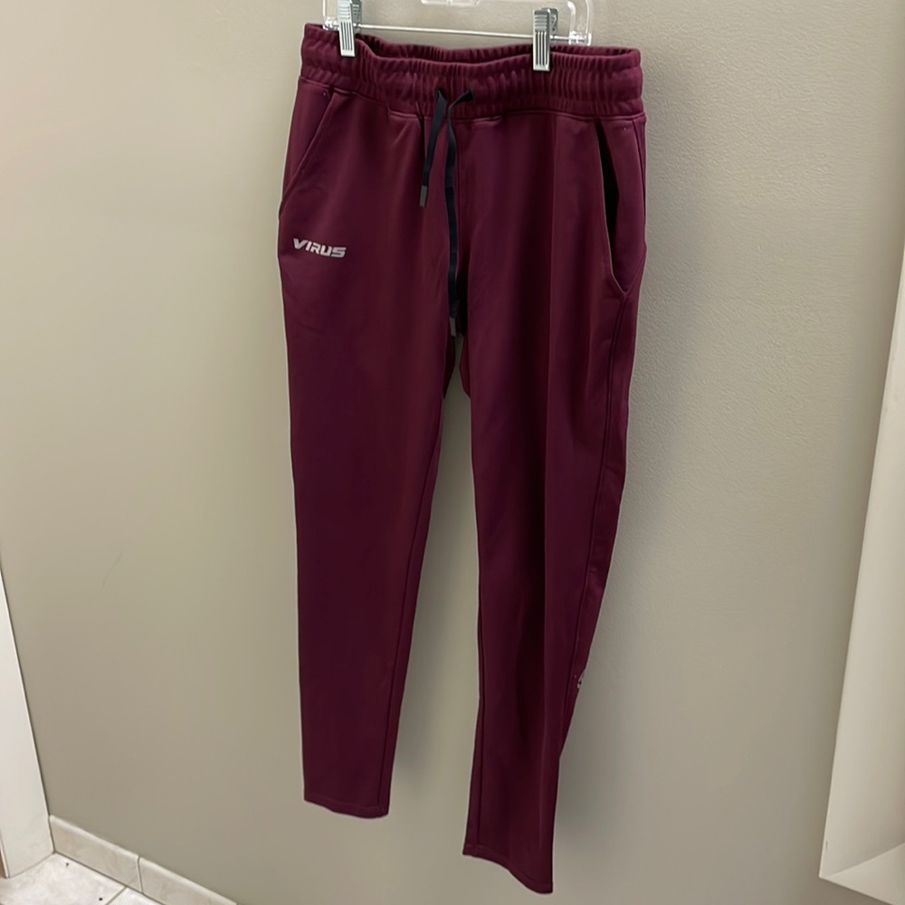 Woman’s Virus Jogger- Maroon